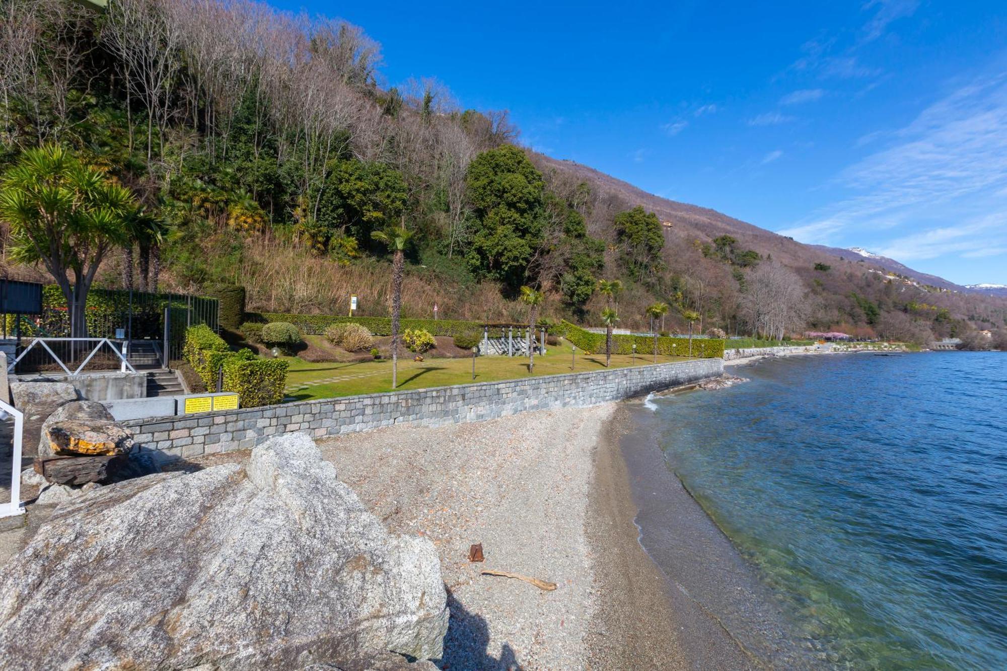 Blu Lake Apartment On Ghiffa Beach - Happy Rentals Exterior foto